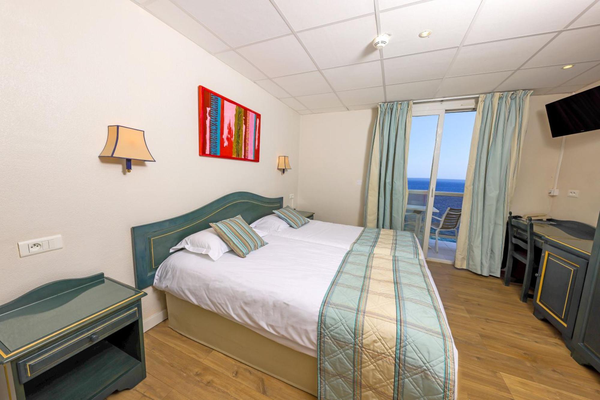 Hotel Saint Christophe 칼비 외부 사진