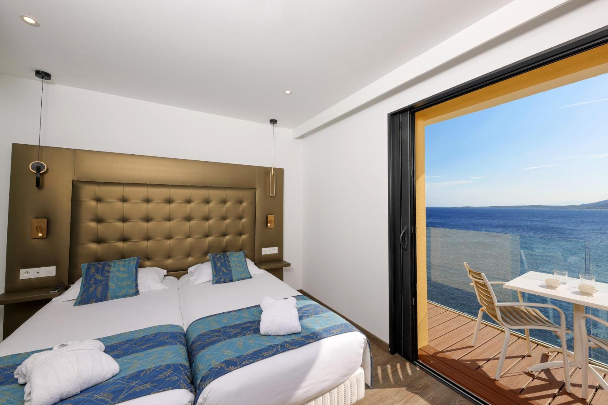Hotel Saint Christophe 칼비 외부 사진