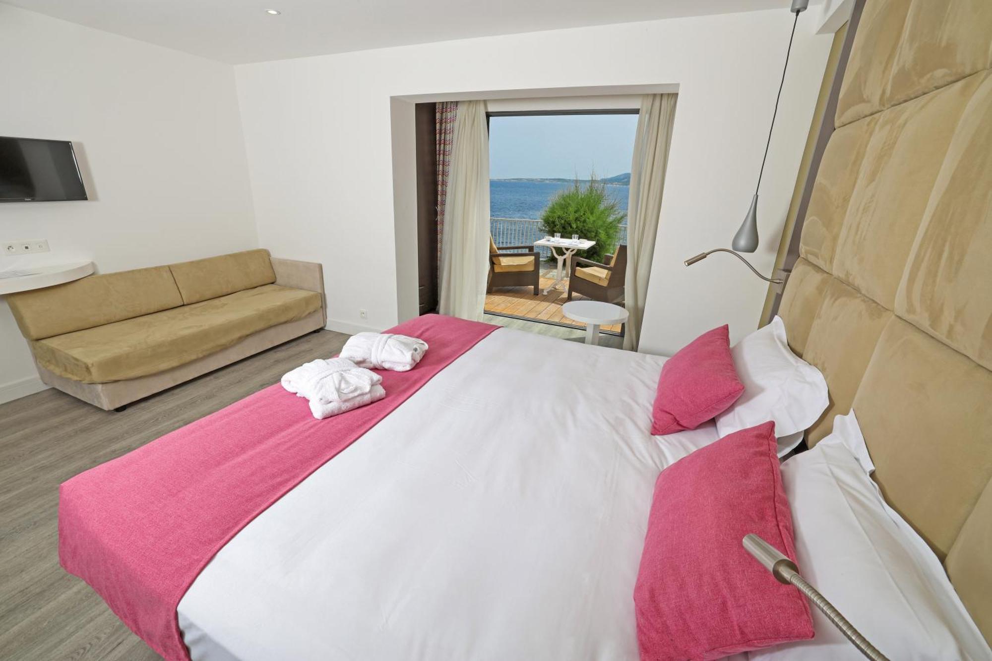 Hotel Saint Christophe 칼비 외부 사진