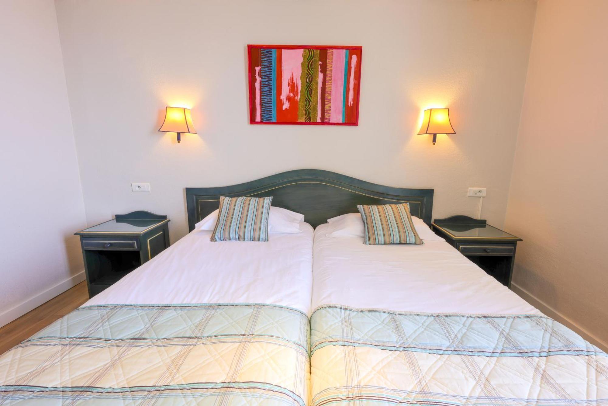 Hotel Saint Christophe 칼비 외부 사진
